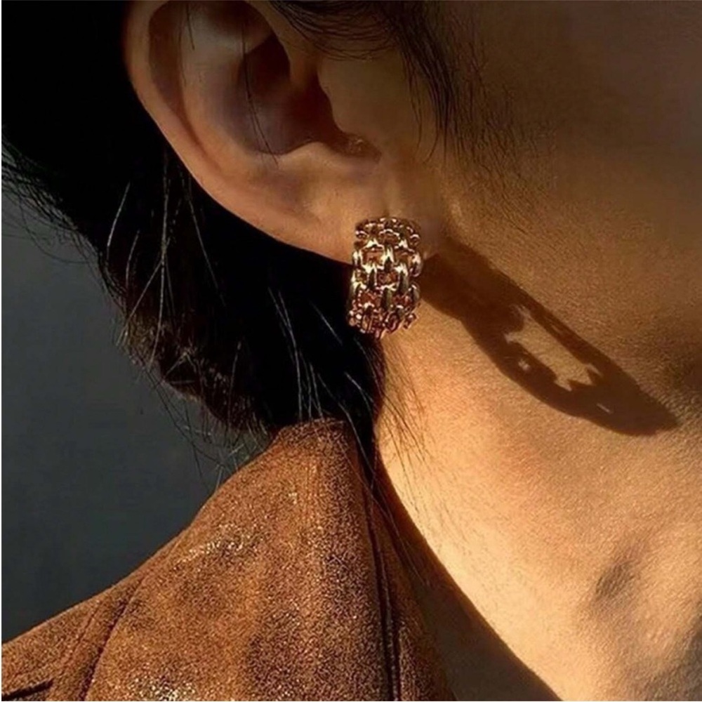 Zara Gold Weave Chunky Earrings - Picture 5 of 7